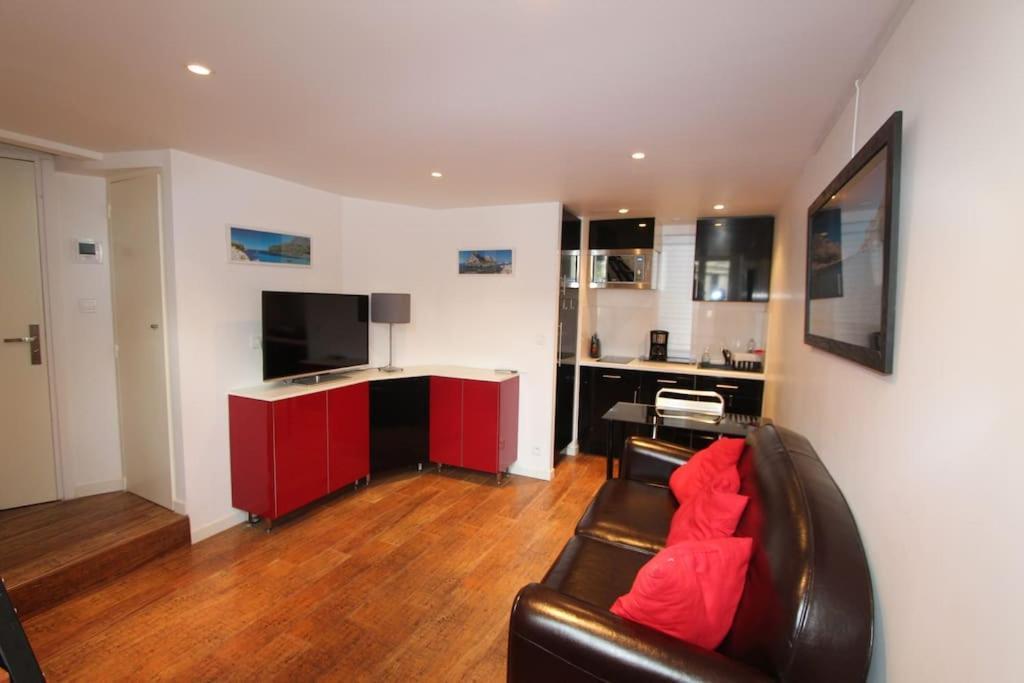 Confortable Carre D'or 2pers, Rez-de-chaussee Appartement *